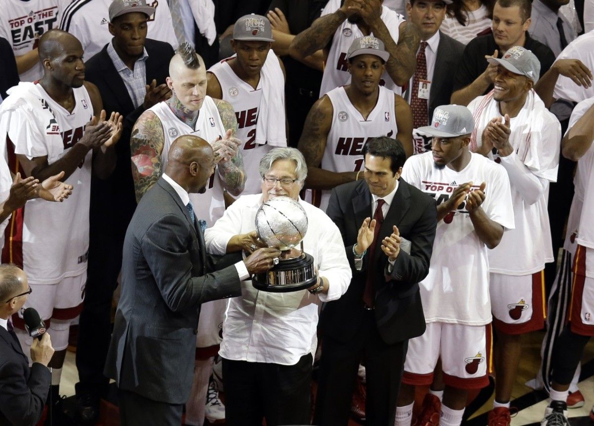 Here's What The Heat's Owner Tweeted Before Game 2 - Vimarsana News