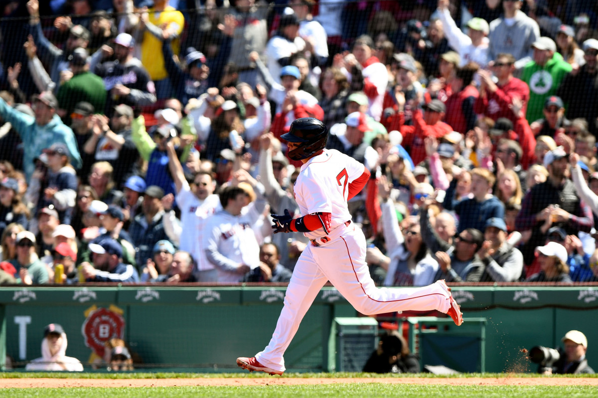 Boston Red Sox catcher Christian Vazquez runs the bases.