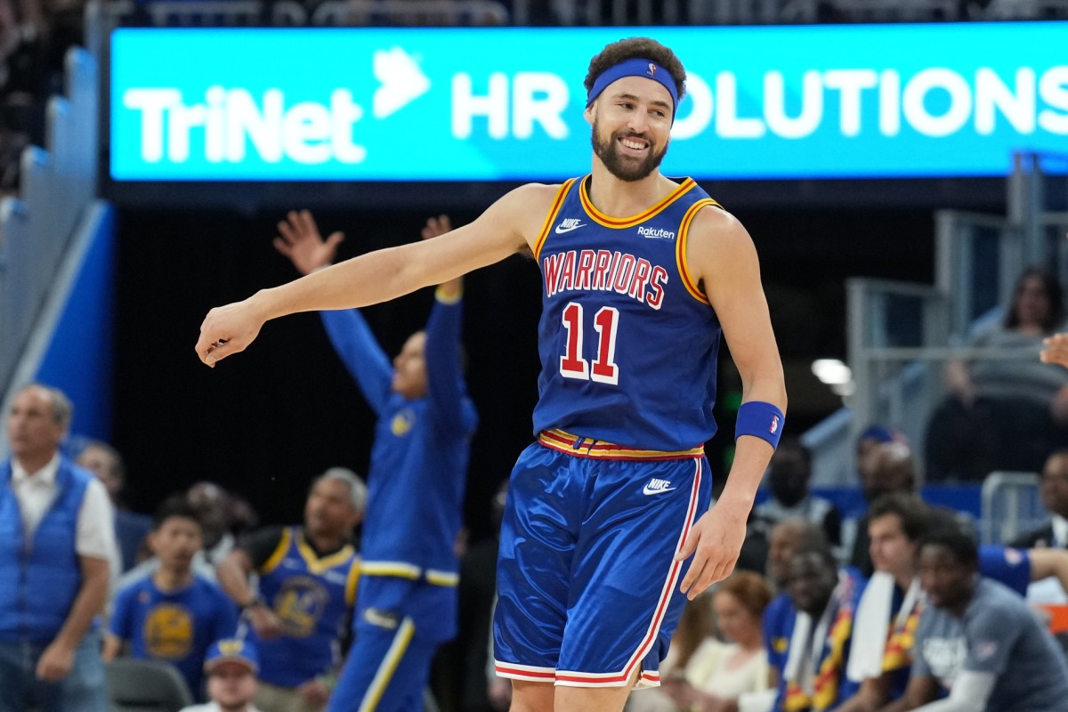 Apr 7, 2022; San Francisco, California, USA; Golden State Warriors guard Klay Thompson (11) reacts after a shot during the second quarter against the Los Angeles Lakers at Chase Center. Mandatory Credit: Darren Yamashita-USA TODAY Sports