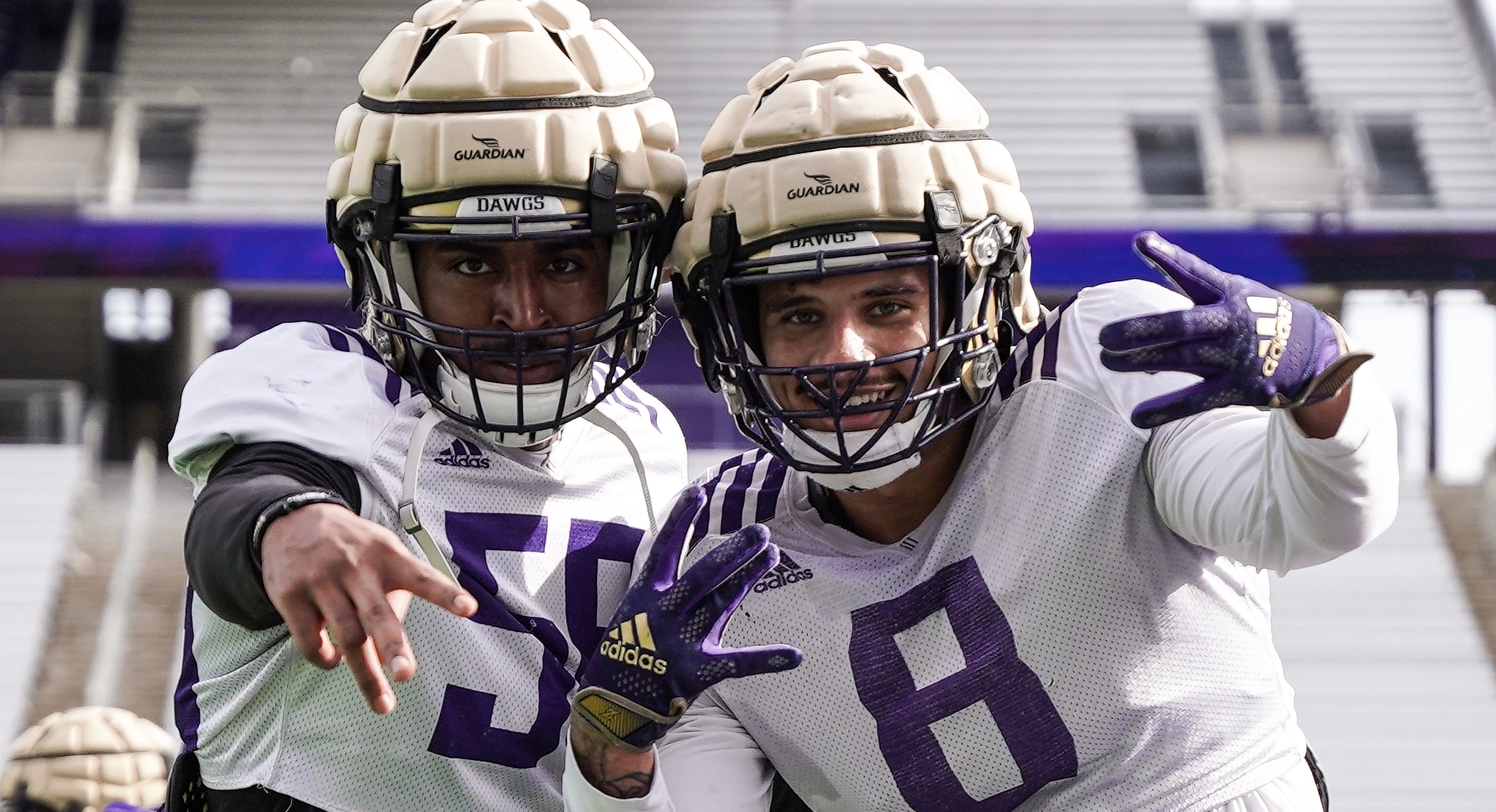Huskies Blitz Off Both Edges With ZTF, Trice Announcing 2023 Return - Vimarsana News