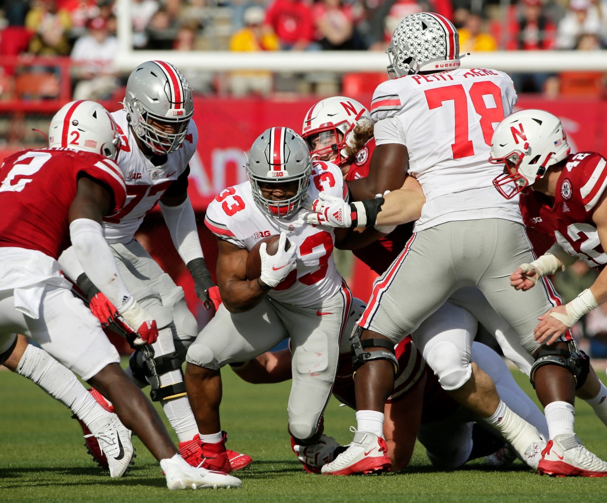 Casey Rogers tackles an Ohio State runner.