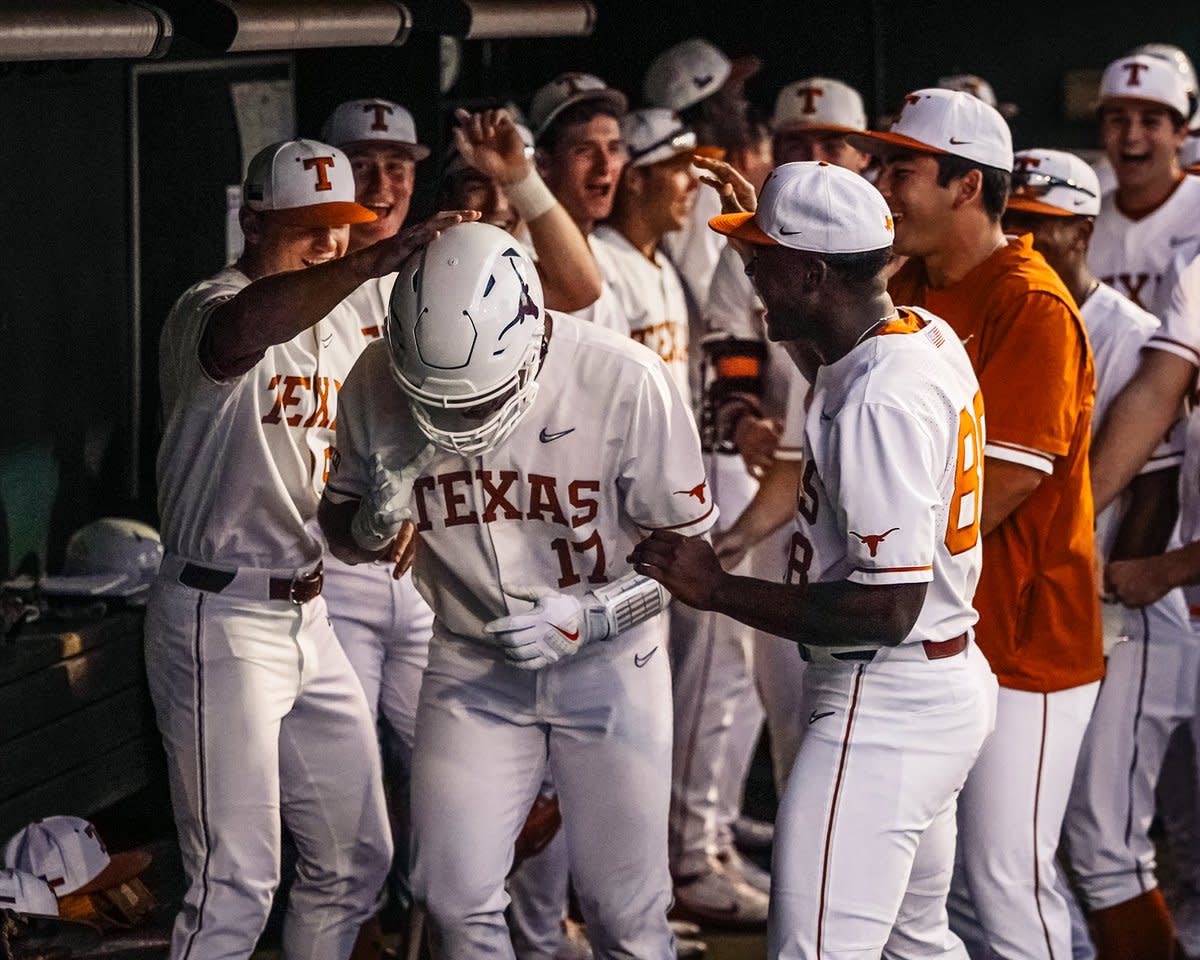LIVE UPDATES: Texas Adds Another, Longhorns Trail 3-2 After Three Innings