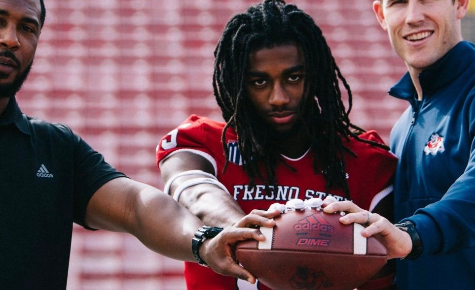 UW Offers SoCal Running Back, Somewhat Off the Recruiting Beaten Path - Vimarsana News