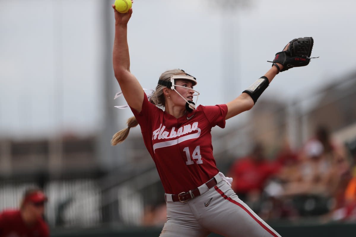 Alabama Softball Bounces Back to Take Series Finale from Texas A&M