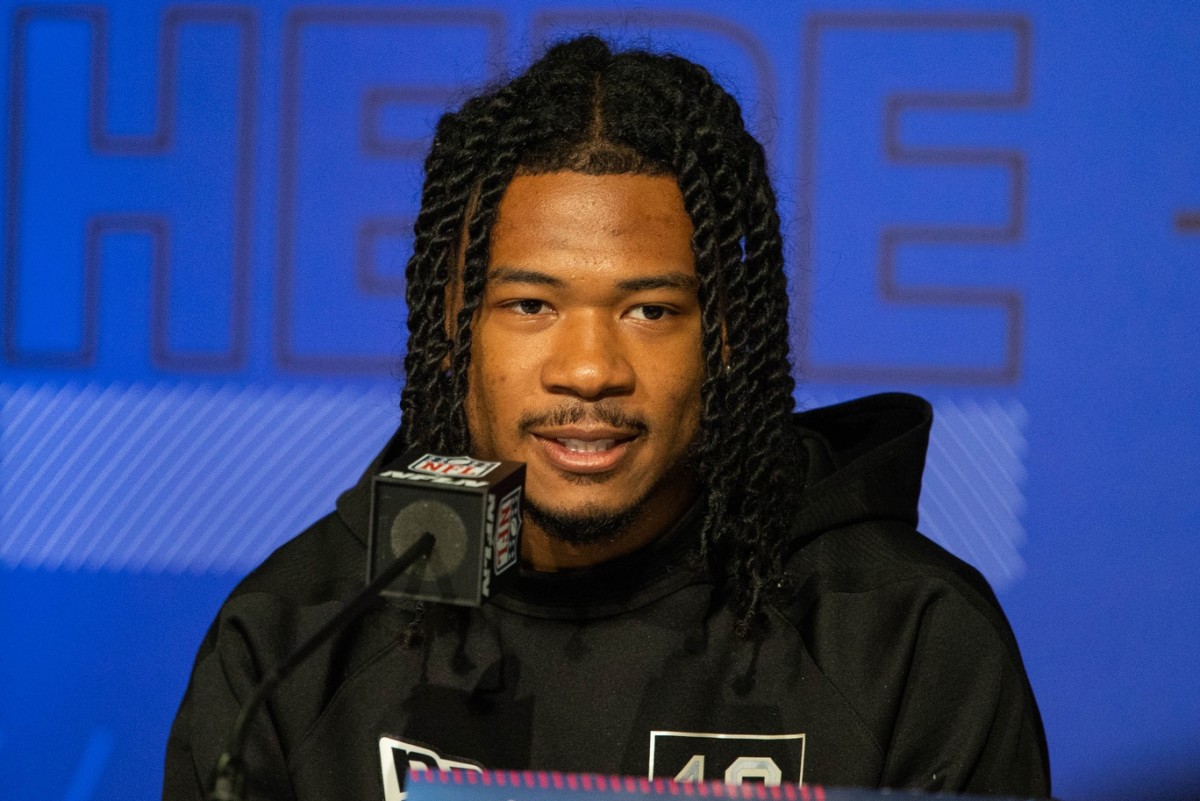 Mar 2, 2022; Indianapolis, IN, USA; Alabama wide receiver John Metchie talks to the media during the 2022 NFL Combine.