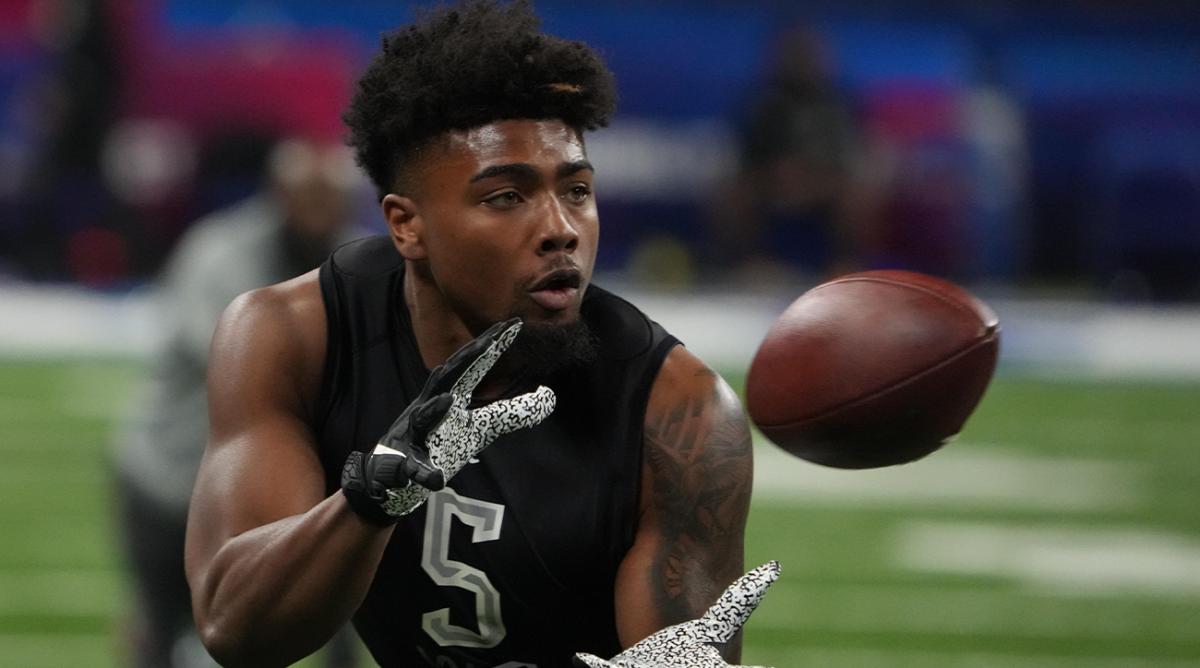 Mar 3, 2022; Indianapolis, IN, USA; Arkansas wide receiver Treylon Burks (WO05) goes through drills during the 2022 NFL Scouting Combine at Lucas Oil Stadium.
