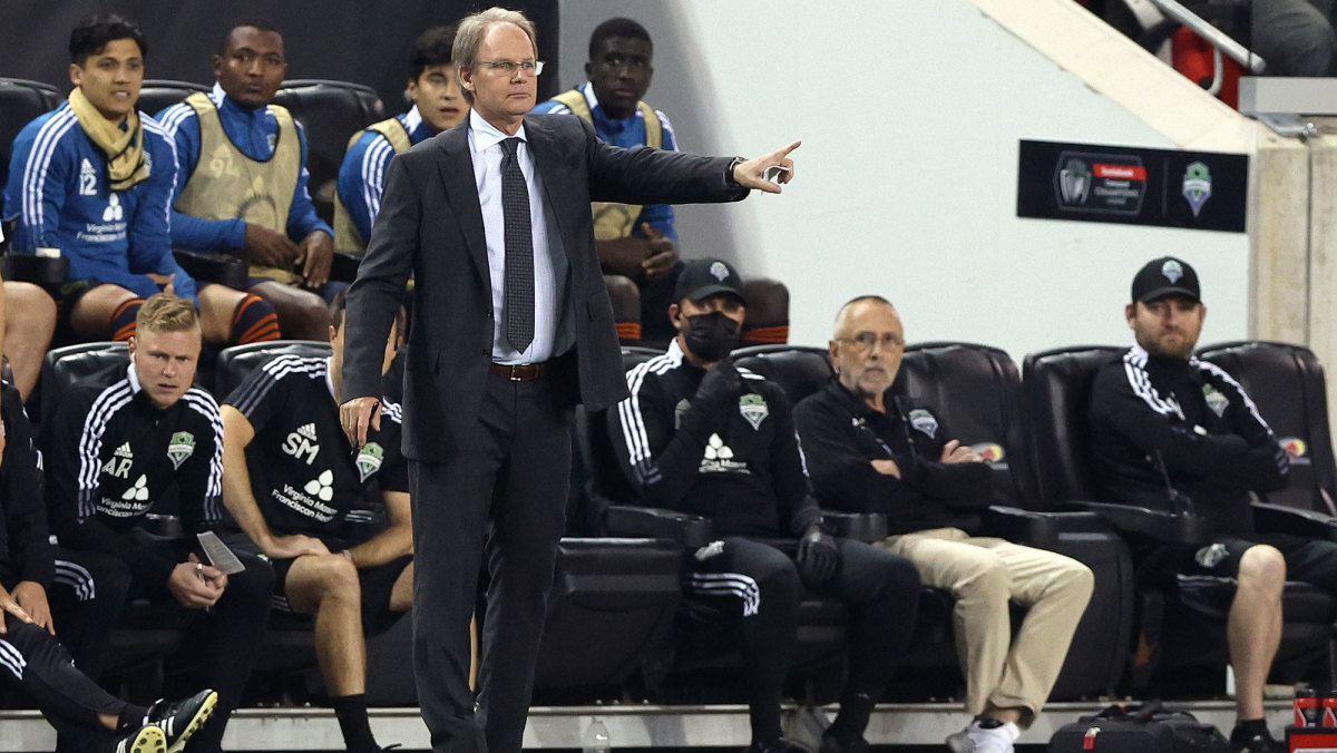 Seattle Sounders manager Brian Schmetzer