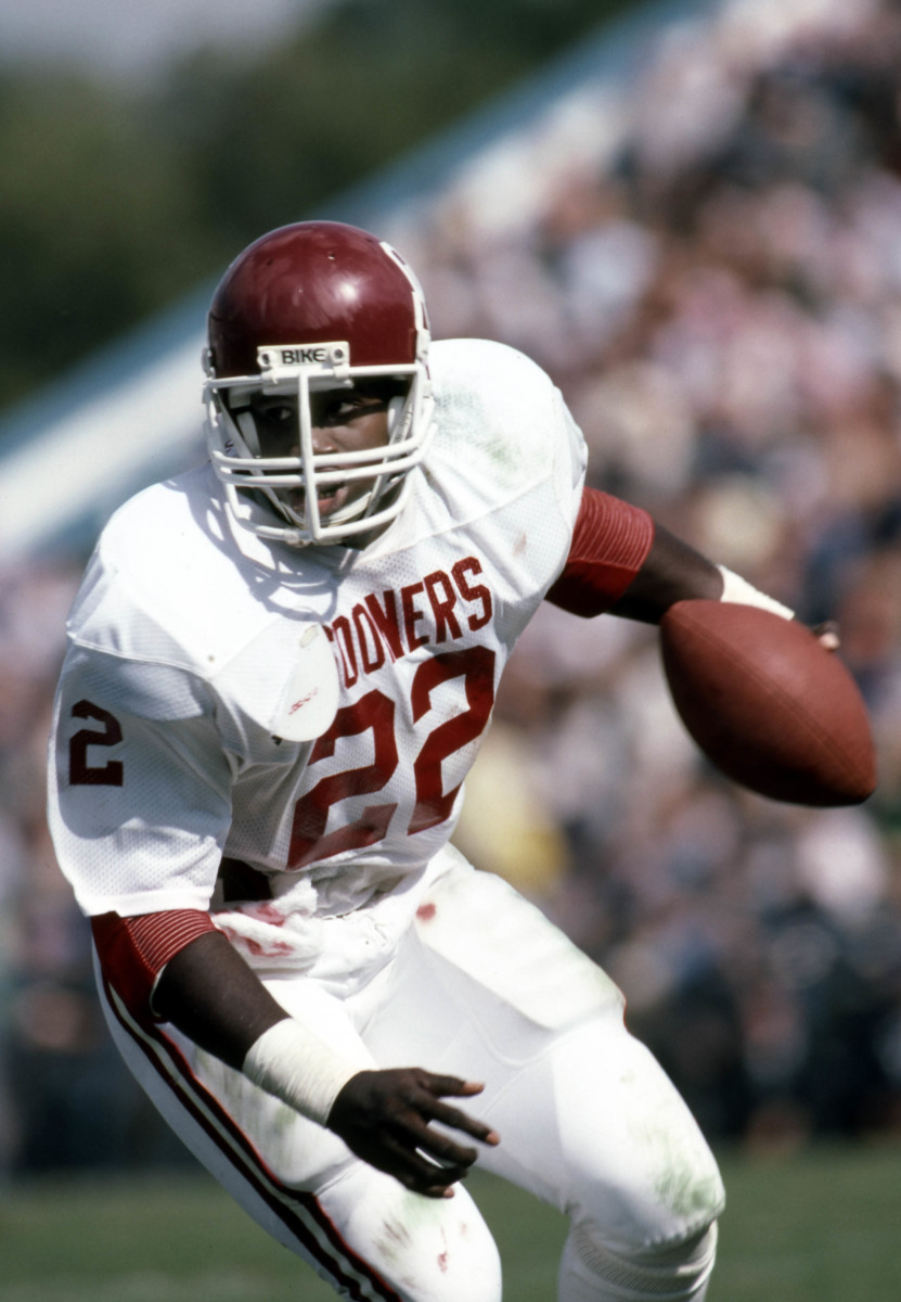 Former Oklahoma Rb Marcus Dupree Helps Save Woman After Highway Crash 