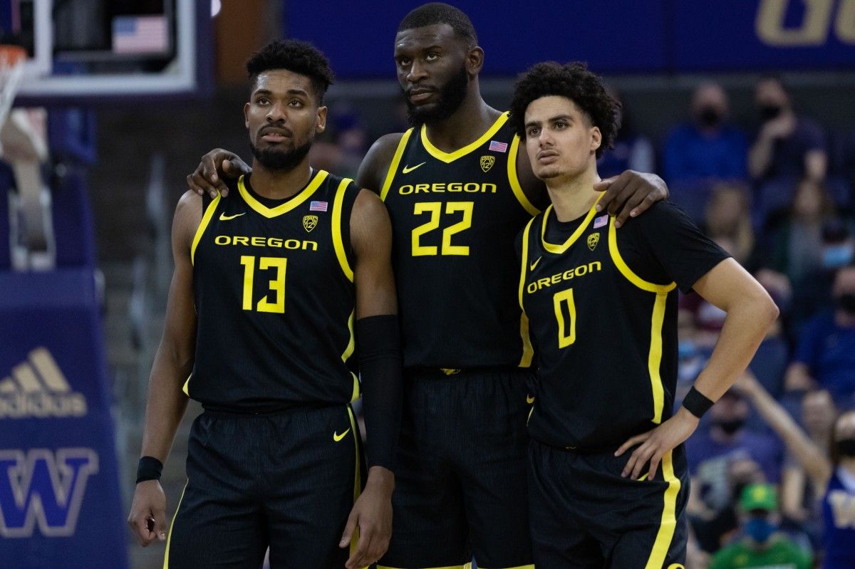 Frank Kepnang will leave Oregon for Washington.