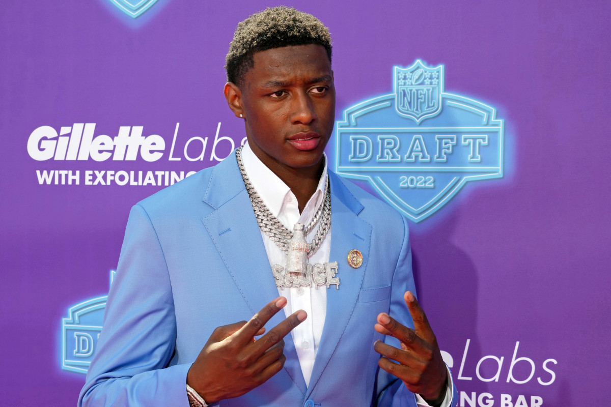 Apr 28, 2022; Las Vegas, NV, USA; Cincinnati cornerback Ahmad Sauce Gardner on the red carpet at the Fountains of Bellagio before the first round of the 2022 NFL Draft. Mandatory Credit: Kirby Lee-USA TODAY Sports