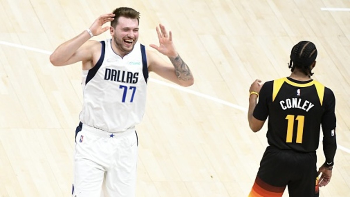 Happy 10th Dallas Mavs NBA Champs Anniversary: 'Oh My God, They're Going To  Win!' - Sports Illustrated Dallas Mavericks News, Analysis and More