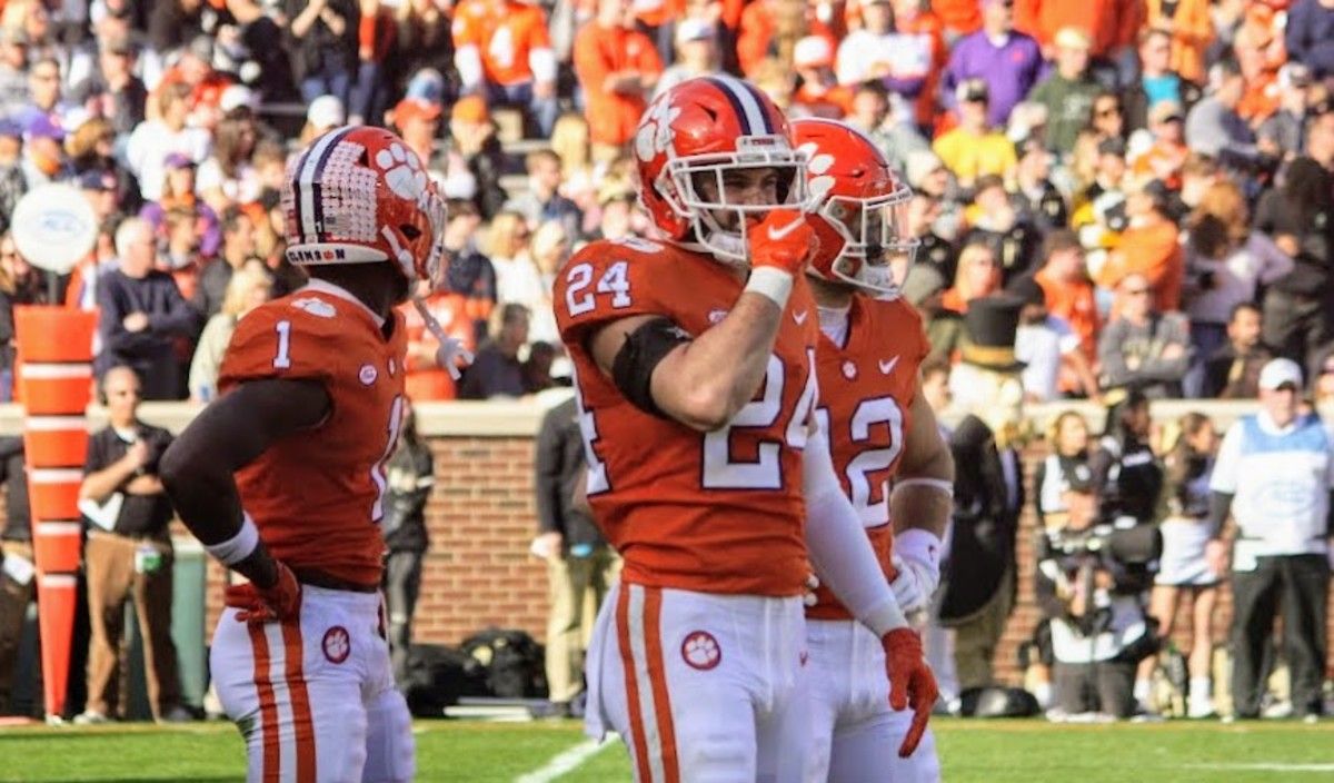 Former Clemson Tiger Nolan Turner Signing With Buccaneers as UDFA - Vimarsana News