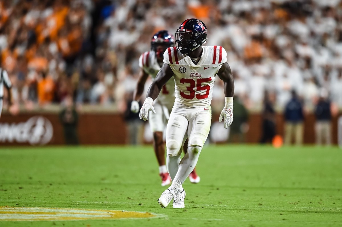 Pittsburgh Steelers Select LB Mark Robinson in Seventh Round of NFL