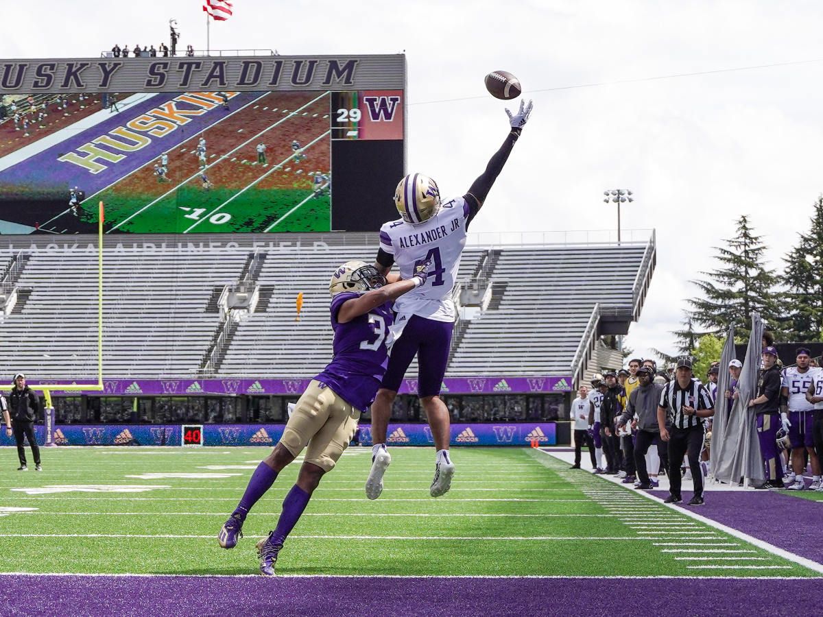 Lonyatta Alexander Jr. makes a grab in real time and on the screen.
