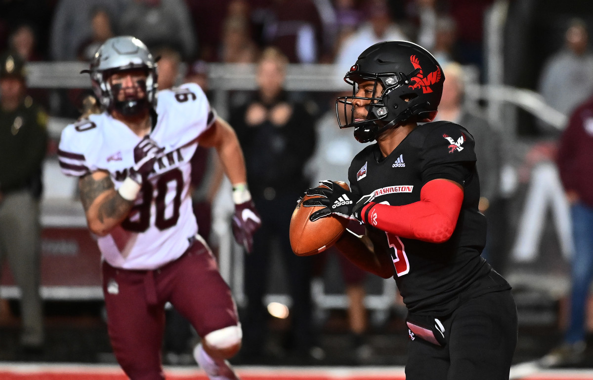 EWU QB Eric Barriere to Have Minicamp Tryout with Broncos Sports