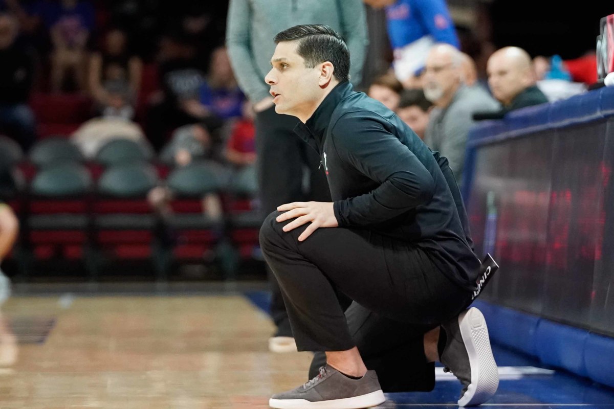Mar 3, 2022; Dallas, Texas, USA; Cincinnati Bearcats head coach Wes Miller calls a play against the Southern Methodist Mustangs during the first half at Moody Coliseum. Mandatory Credit: Chris Jones-USA TODAY Sports