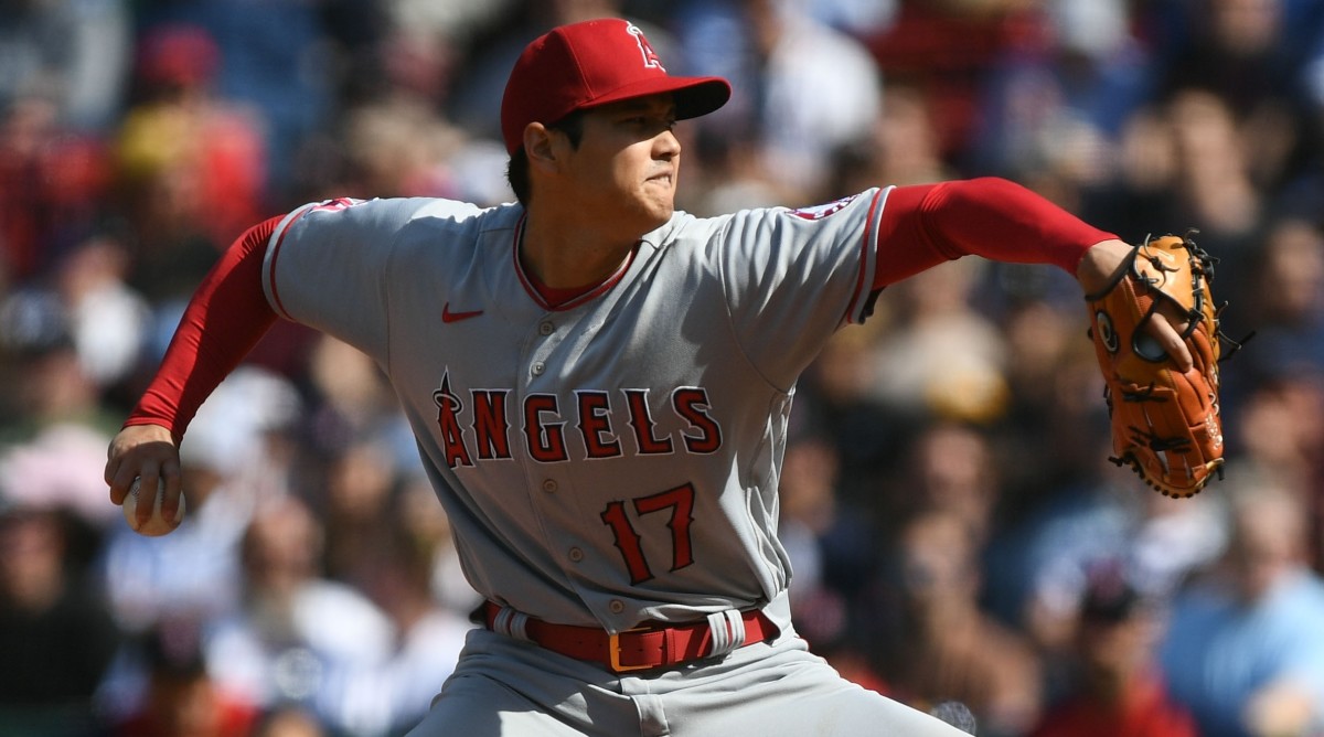 Shohei Ohtani pitching in Los Angeles’ 8–0 victory over Boston.