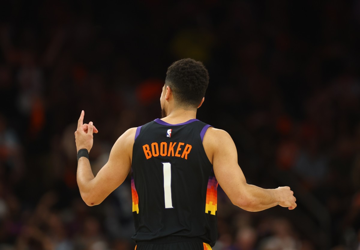 Phoenix Suns Guard Devin Booker Honors Bill Russell on Instagram thumbnail