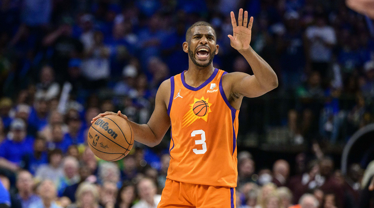 Chris Paul Encourages Voting with Pregame Outfit - Sports Illustrated  FanNation Kicks News, Analysis and More