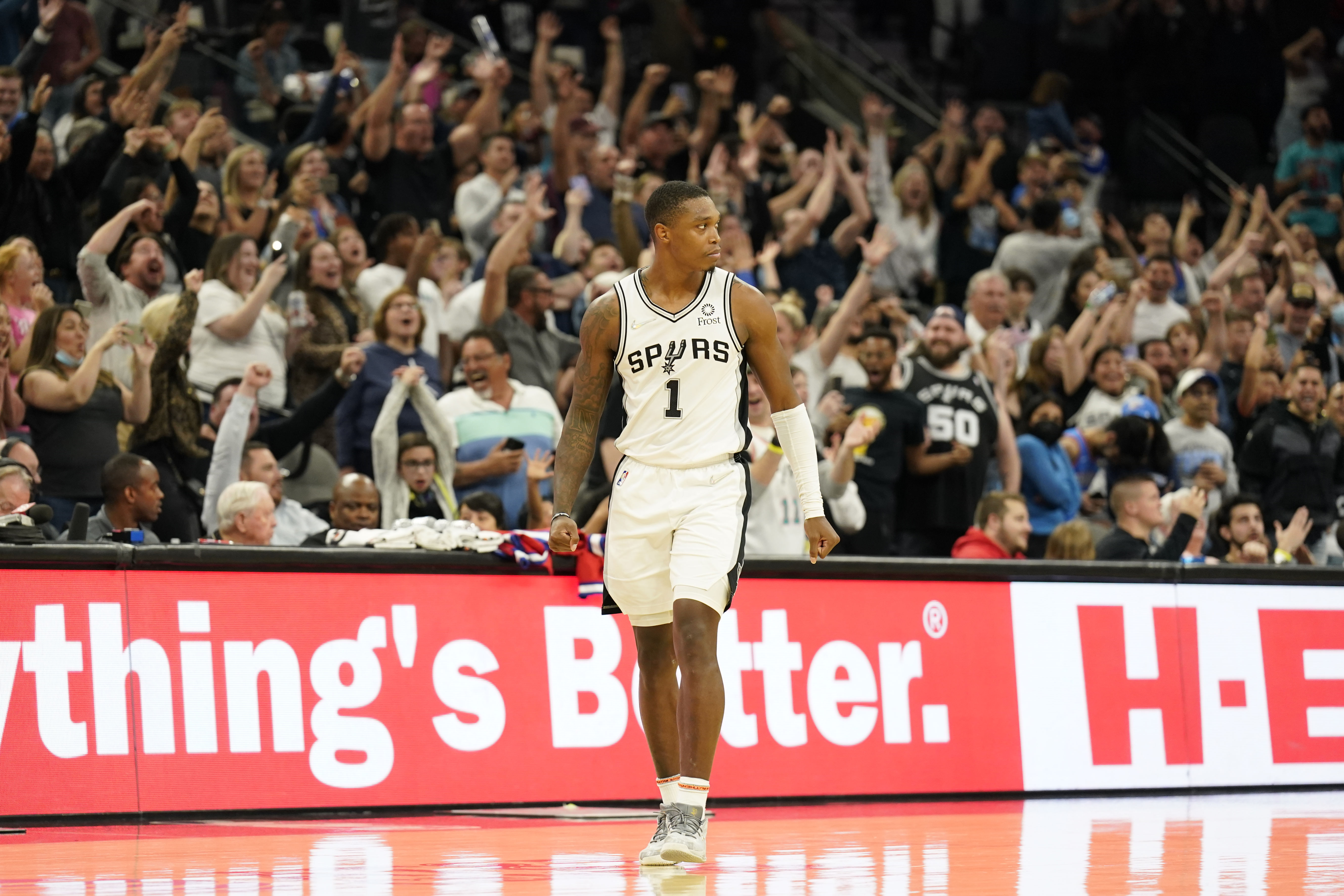 Spurs Ex Lonnie Walker IV Gives Heartfelt Goodbye to San Antonio