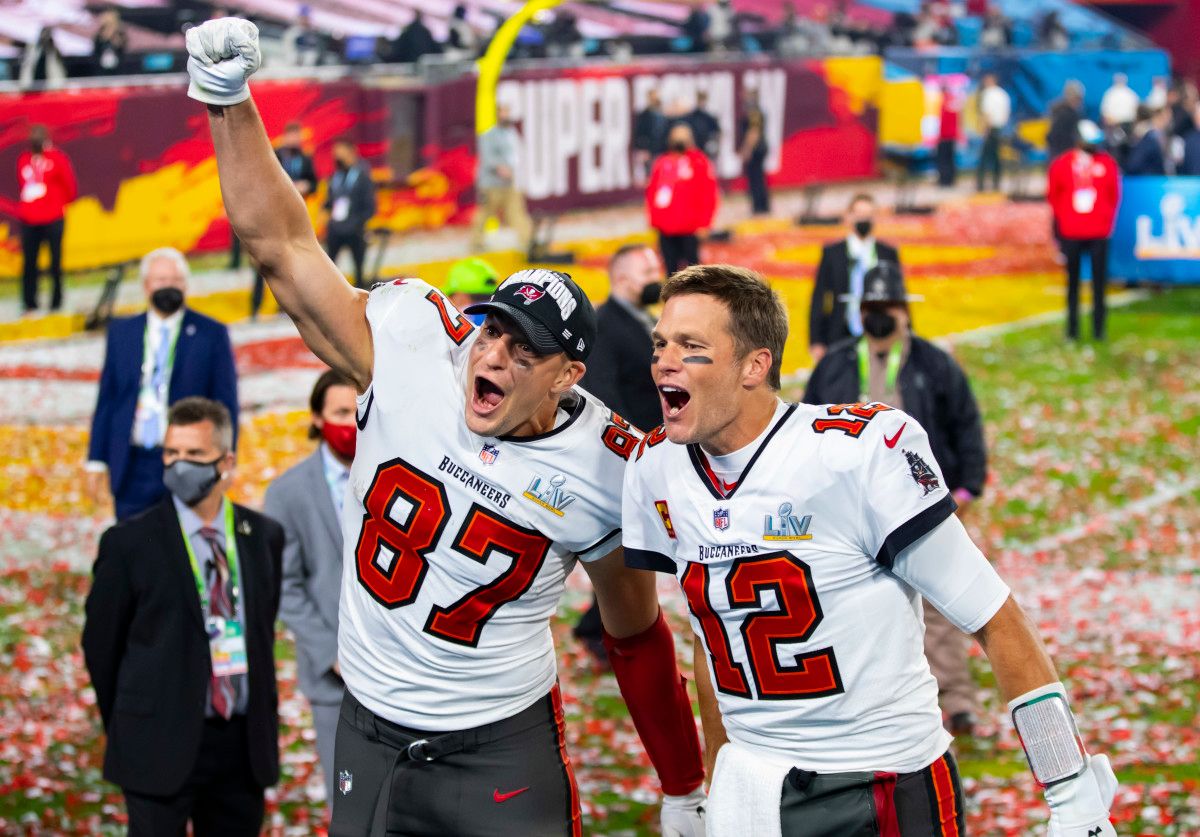 Rob Gronkowski, Buccaneers11