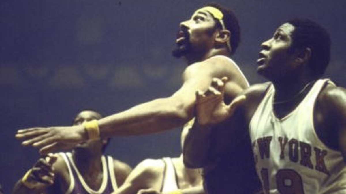 Willis Reed Dies: NBA Hall Of Famer & Two-Time Champ With Knicks Was 80 –  Deadline