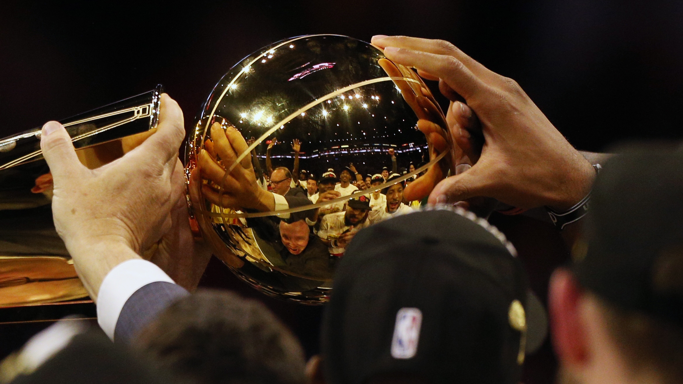 What does the new NBA Finals trophy look like? - The Washington Post