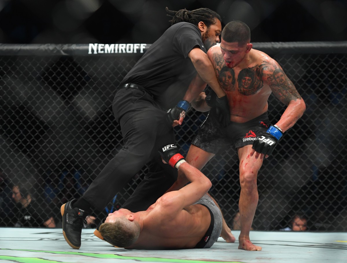 Anthony Pettis defeated Stephen Thompson during UFC Fight Night in March of 2019..