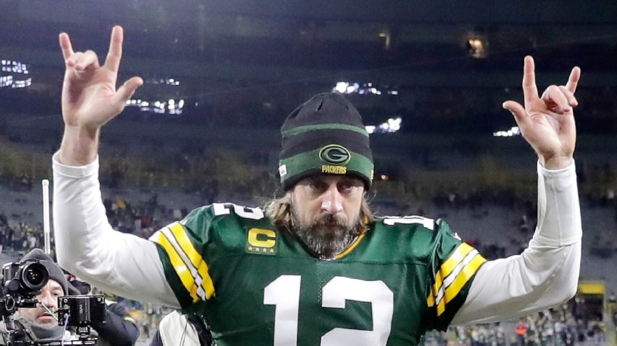 Packers QB Aaron Rodgers is one of the greatest players of all time.