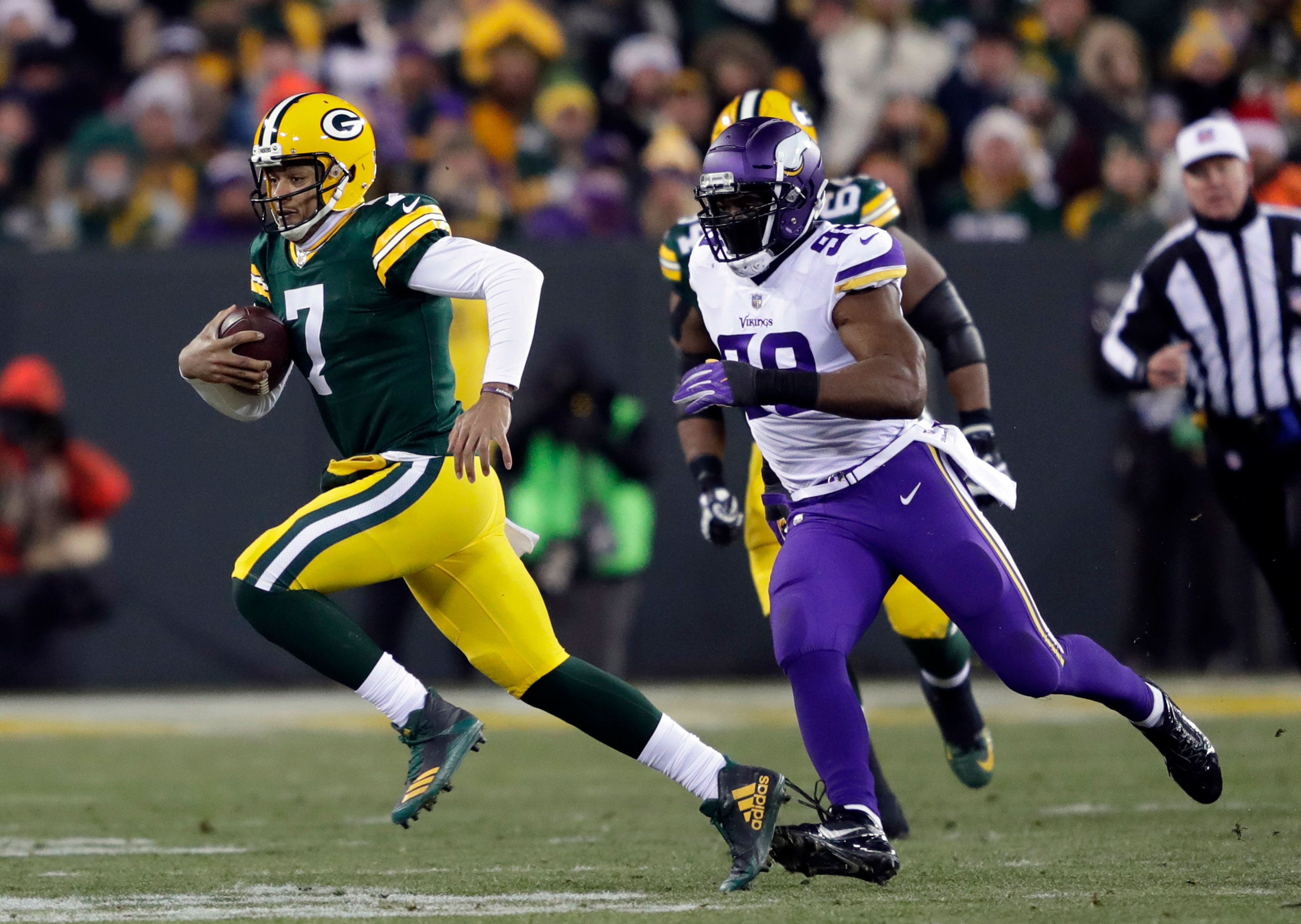 Veteran QB Brett Hundley Attends Vikings' Rookie Minicamp as Tryout Player - Vimarsana News