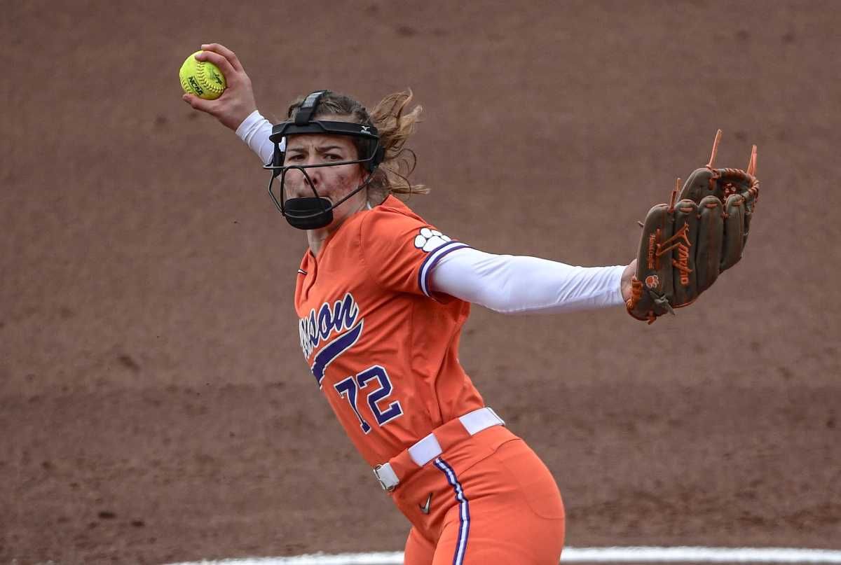 Clemson Falls to FSU in ACC Title Game - Vimarsana News