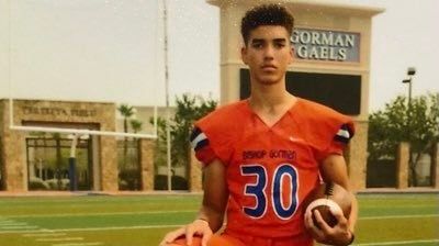 Huskies Offer Extra-Long Las Vegas Recruit — And It's No Stretch - Vimarsana News