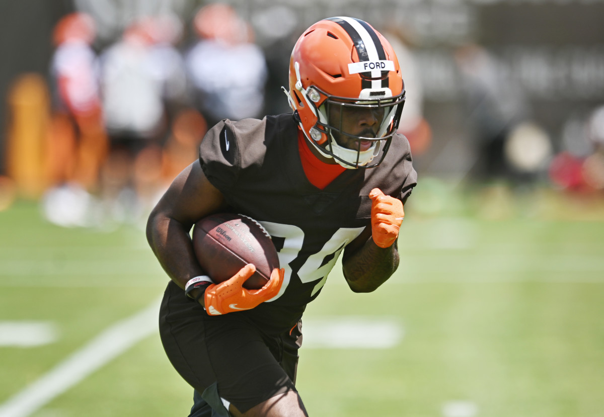 May 13, 2022; Berea, OH, USA; Cleveland Browns running back Jerome Ford (34) runs a drill during rookie minicamp at CrossCountry Mortgage Campus. Mandatory Credit: Ken Blaze-USA TODAY Sports