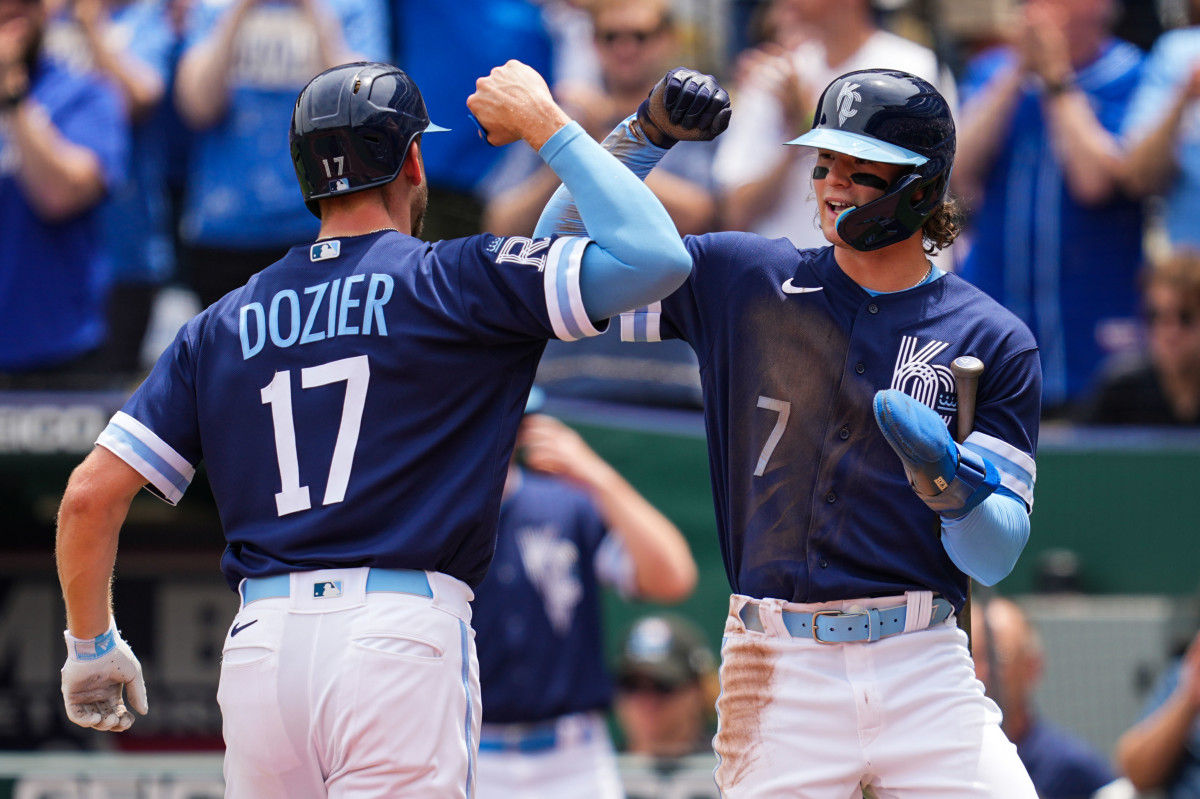 Hunter Dozier Hits 2Run Homer to Give Kansas City Royals Early Lead