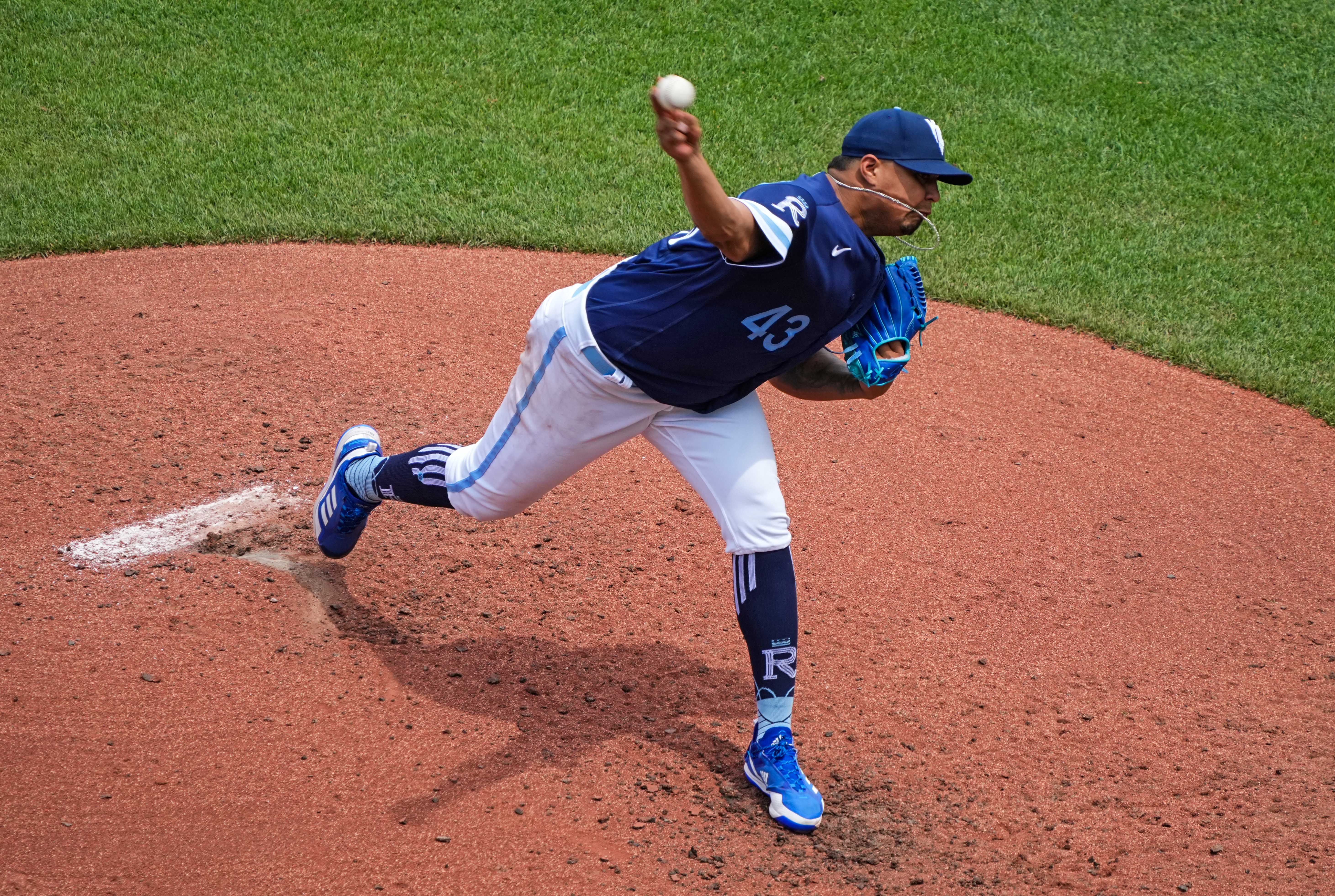 The Kansas City Royals Need to Pull Carlos Hernandez From the Rotation - Sports Illustrated Kansas City Royals News, Analysis and More - Vimarsana News