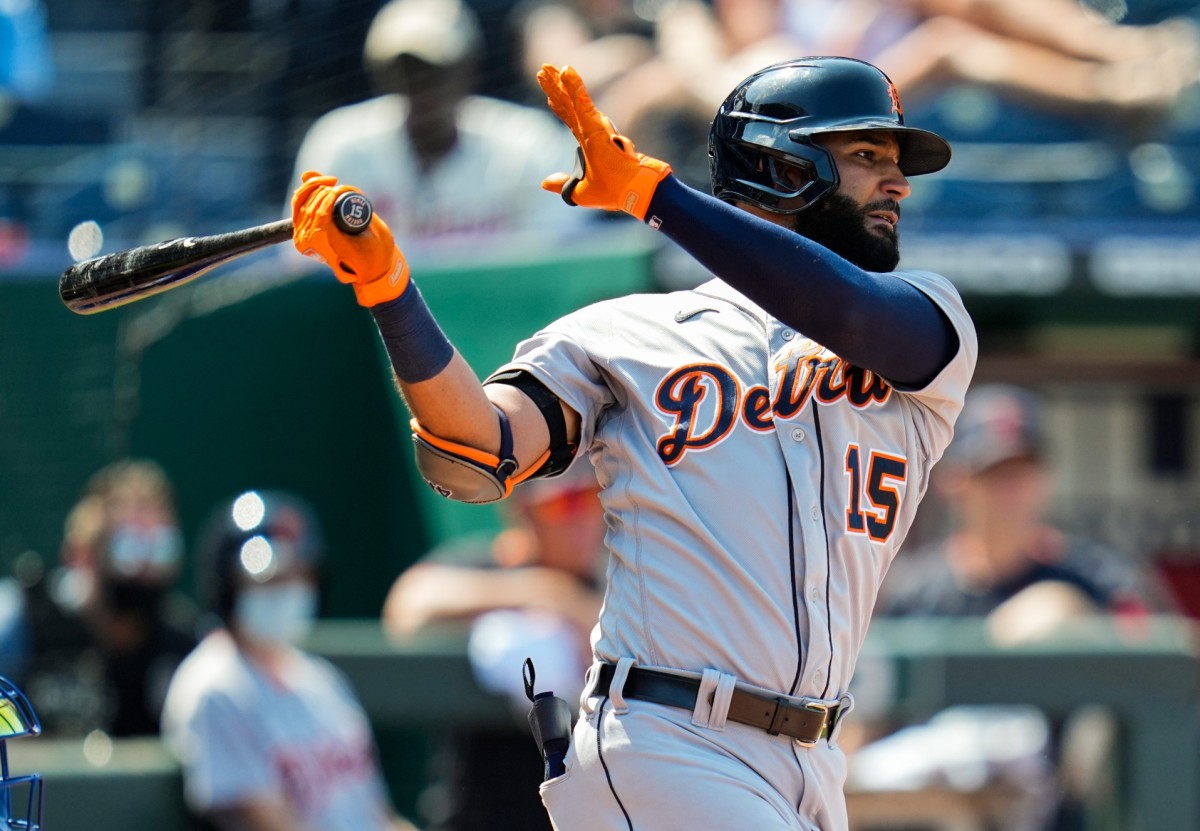 Detroit Tigers outfielder Nomar Mazara hitting