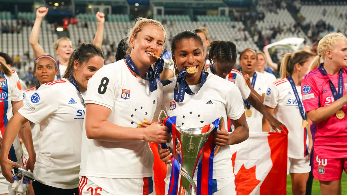 USWNT’s Lindsey Horan and Catarina Macario win the Champions League title