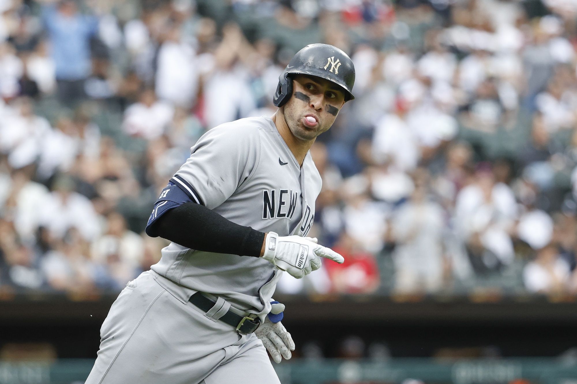 New York Yankees Place OF Joey Gallo, C Kyle Higashioka on COVID-19 List - Sports Illustrated NY Yankees News, Analysis and More - Vimarsana News