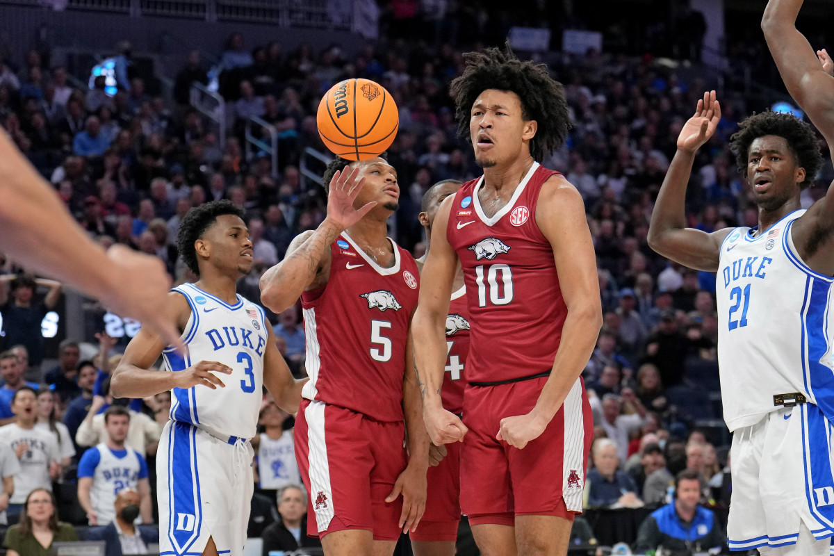 Arkansas Razorbacks forward Jaylin Williams (10) reacts after a play against the Duke Blue Devils during the first half in the finals of the West regional of the men's college basketball NCAA Tournament at Chase Center.