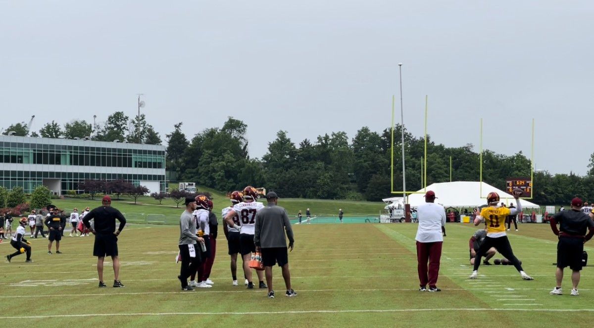 Washington Commanders quarterback Carson Wentz wide receiver Curtis Samuel