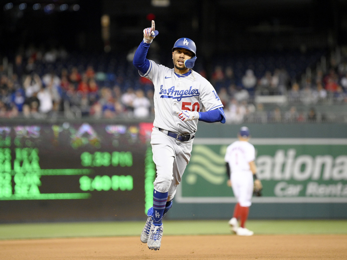 Mookie Betts Los Angeles Dodgers Unsigned Bats in White Jersey at the 2022  MLB All-Star Game Photograph