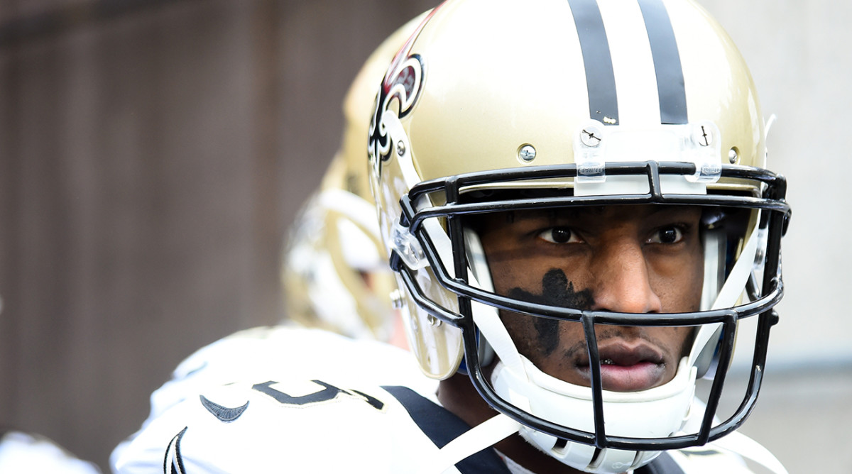 Michael Thomas before a game for the Saints.