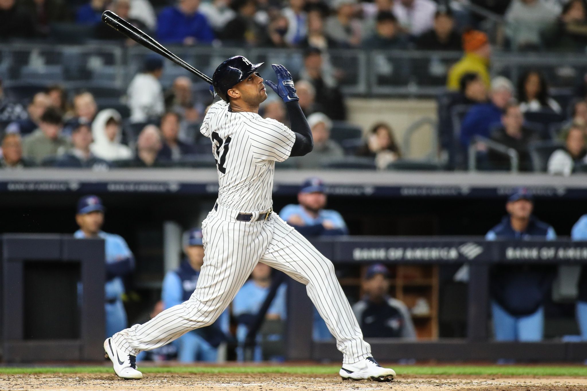 Aaron Hicks Scratched From New York Yankees Starting Lineup With Hamstring Injury - Sports Illustrated NY Yankees News, Analysis and More - Vimarsana News