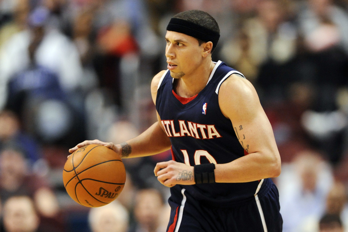 Mike Bibby is still taking people to school on the courts