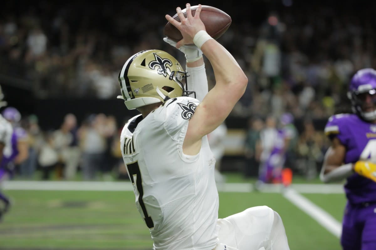 New Orleans Saints Taysom Hill makes a catch against the Minnesota Vikings. Credit: nola.com