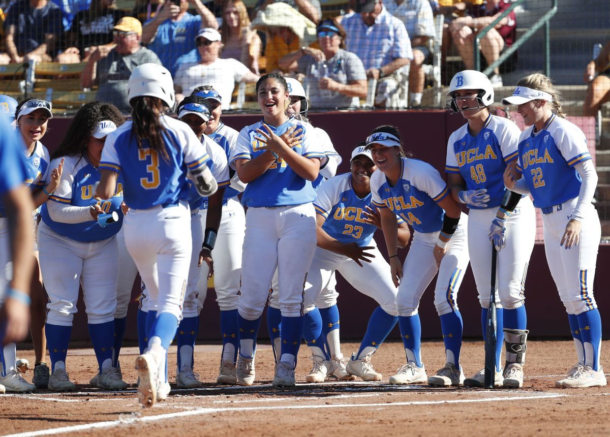 SB - Brianna Perez, UCLA Bruins, 2022 Women's College World Series