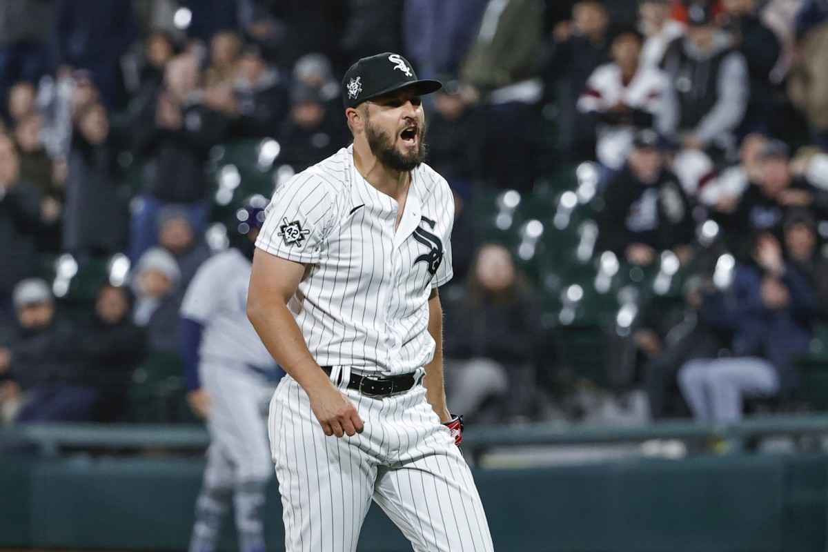White Sox Place 2 Pitchers On Restricted List Ahead of Series Against Blue Jays