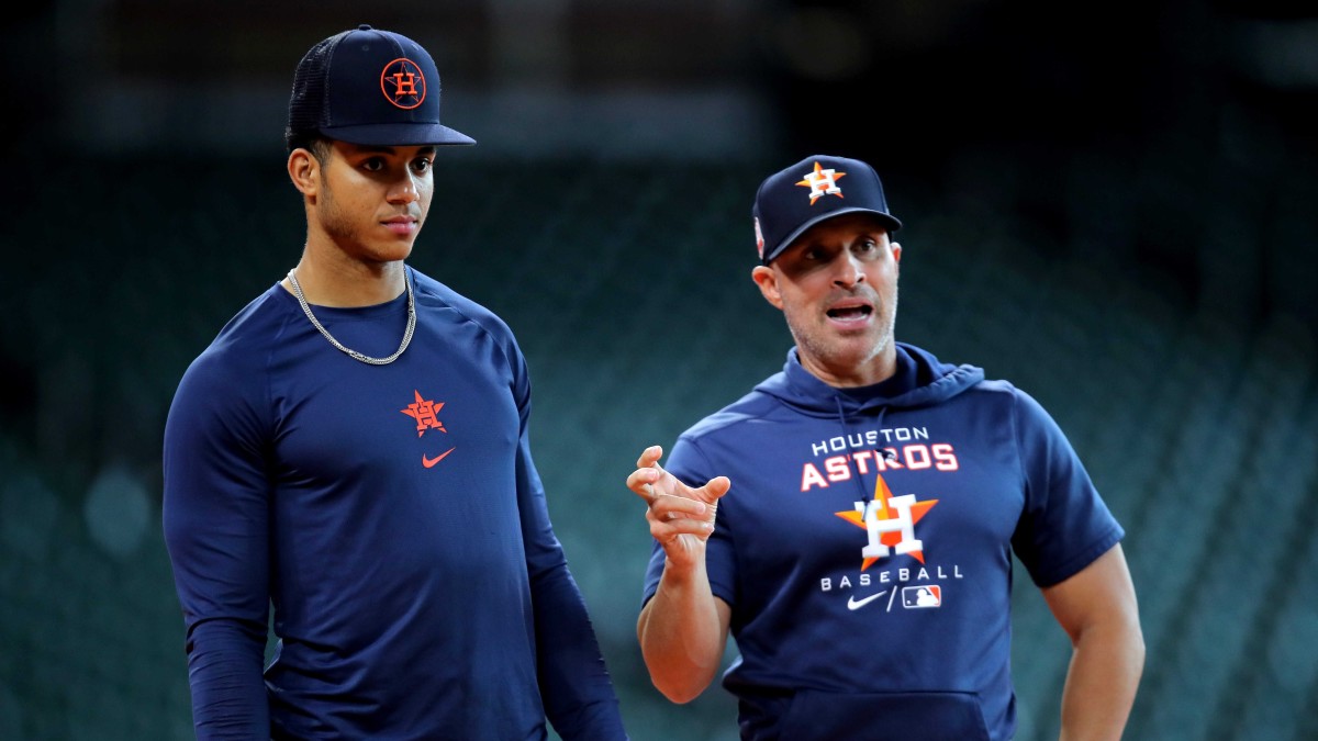 Astros Shortstop Jeremy Pena Starring in Rookie Season - Sports