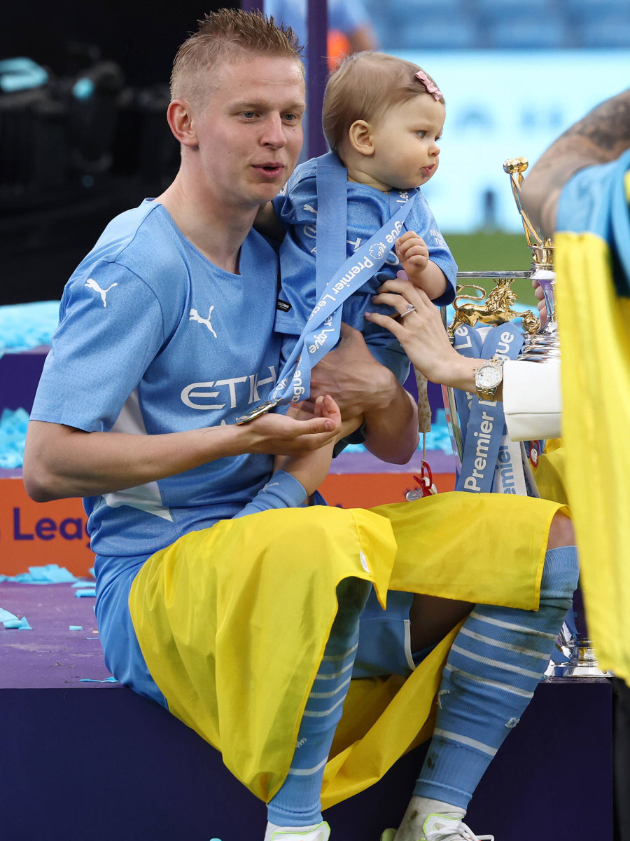 Oleksandr Zinchenko won the Premier League with Man City