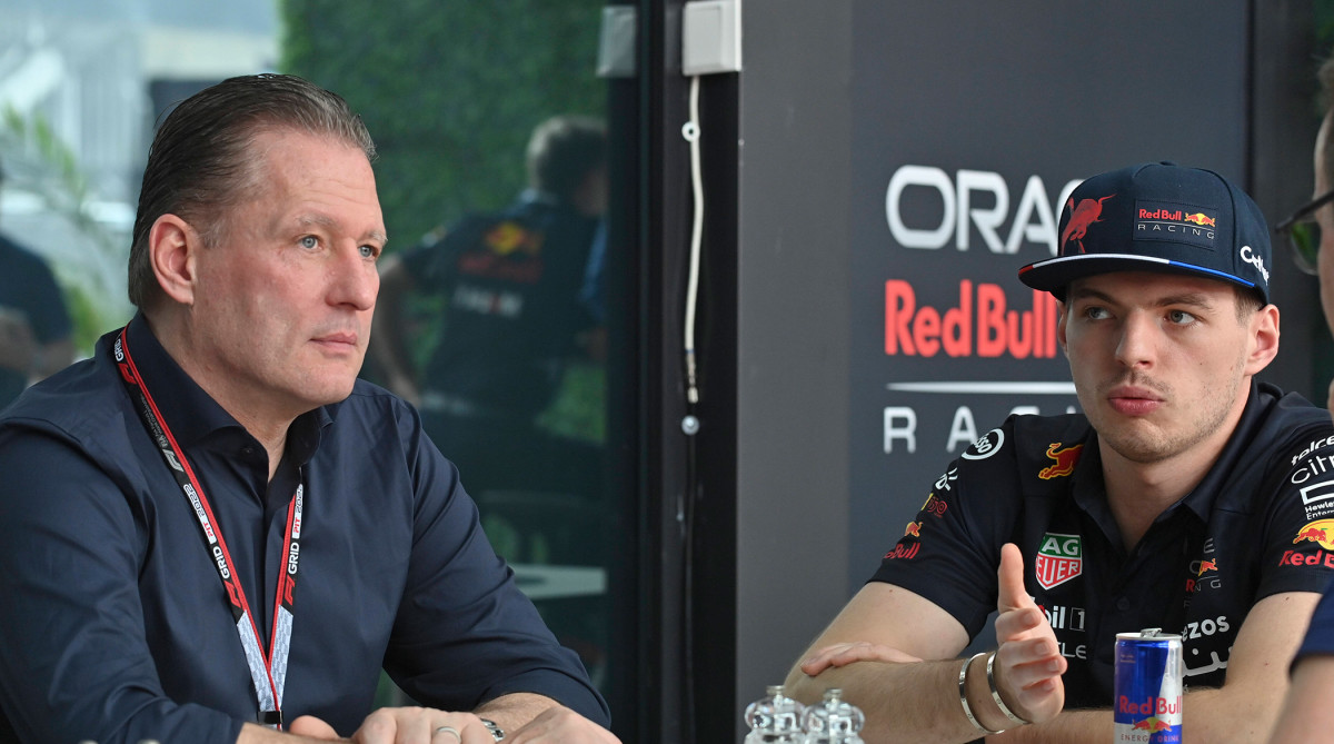 Max Verstappen, Oracle Red Bull Racing, and his father Jos Verstappen, F1 Grand Prix of Saudi Arabia